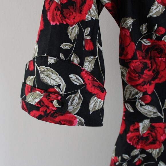Unique Vintage 1950s Style Black and Red Rose Half Sleeve Delores Dress Small 4 - Picture 3 of 8